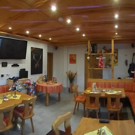 Bichlhof Baerfra Am Brunnen Bischofsdhron